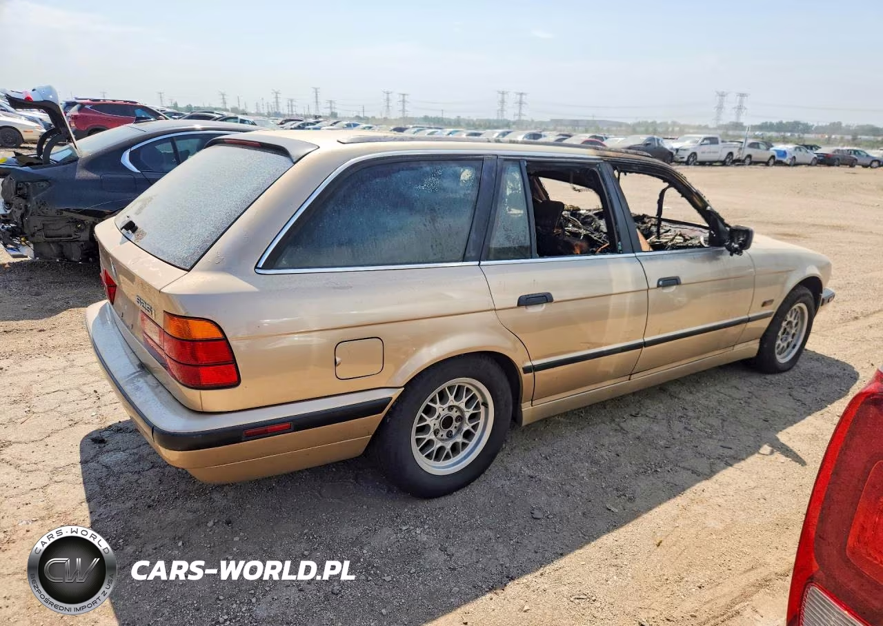 1995 BMW 525 It Automatic VIN:WBAHJ6324SGD25440 - 3