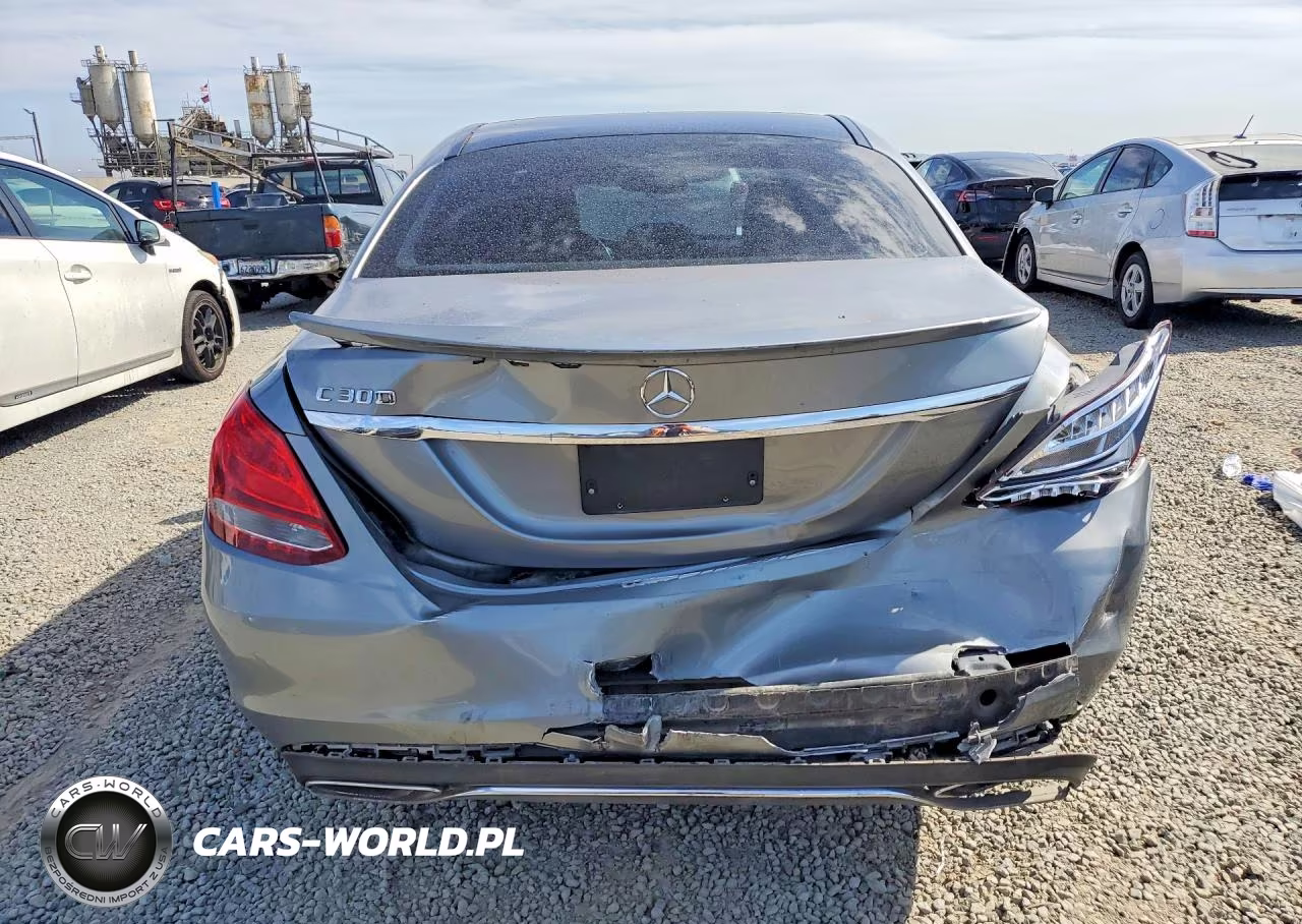 2015 Mercedes-Benz C 300 VIN:55SWF4JBXFU058352 - 6