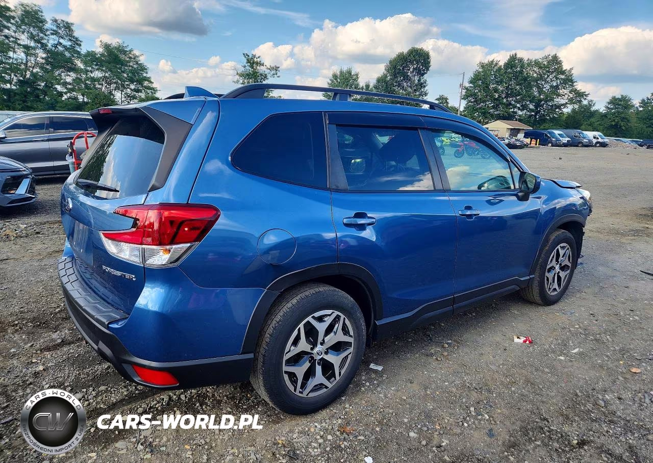 2020 Subaru Forester Premium VIN:JF2SKAJC5LH478262 - 3