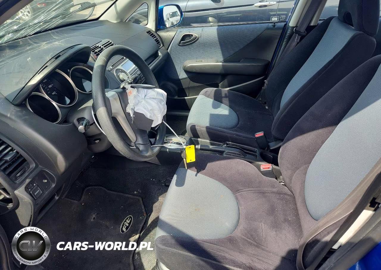 2008 Honda Fit VIN:JHMGD38468S033675 - 7