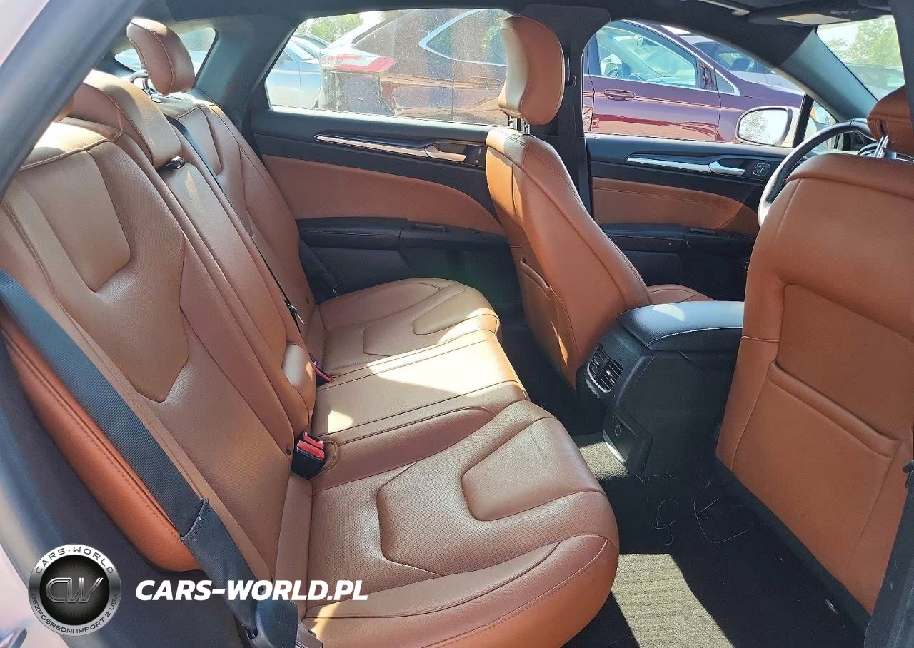 2019 Ford Fusion Titanium VIN:3FA6P0SU5KR145548 - 10