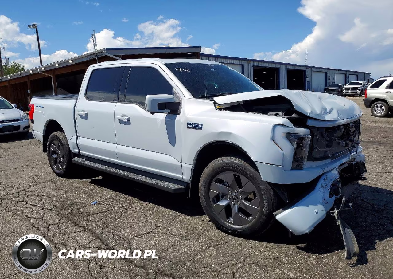 2025 Ford F150 Lightning Lariat VIN:1FT6W5L70SWG19213 - 4