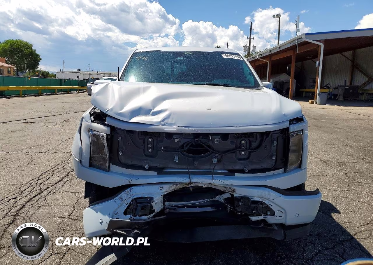 2025 Ford F150 Lightning Lariat VIN:1FT6W5L70SWG19213 - 5