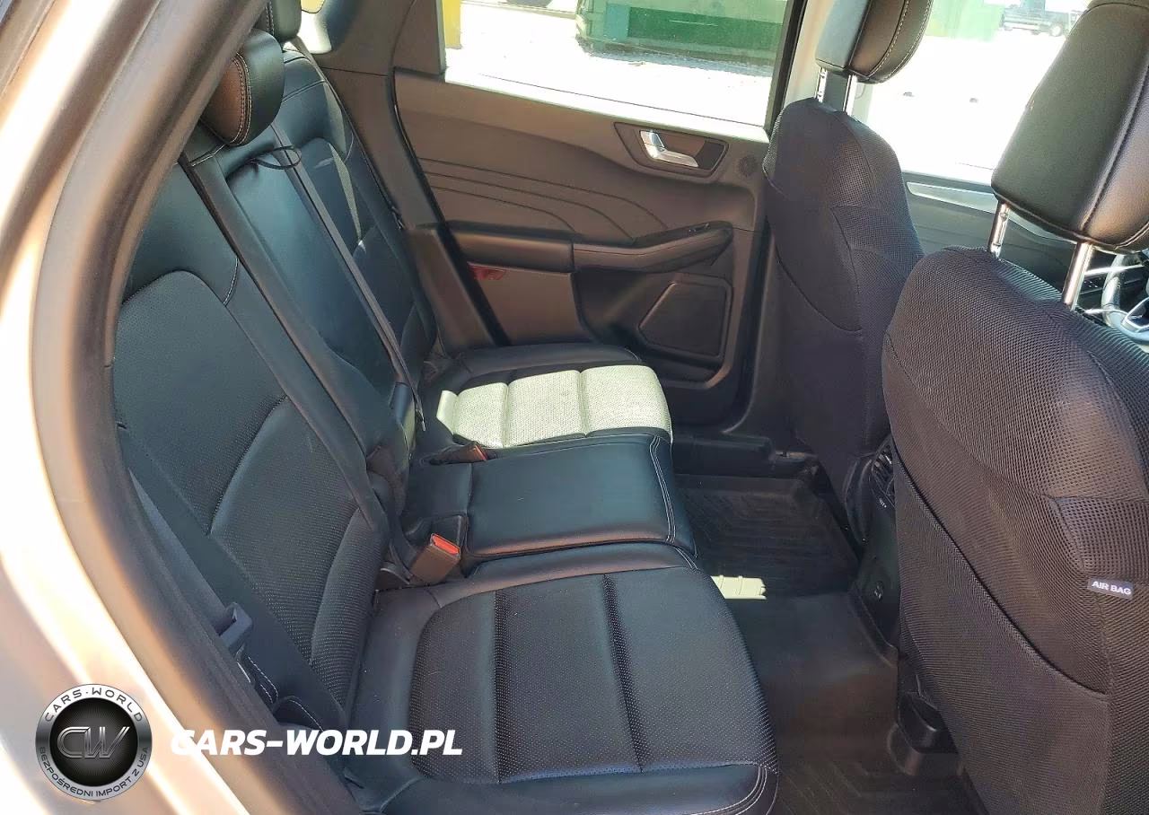 2021 Ford Escape Titanium VIN:1FMCU9J93MUA58343 - 11
