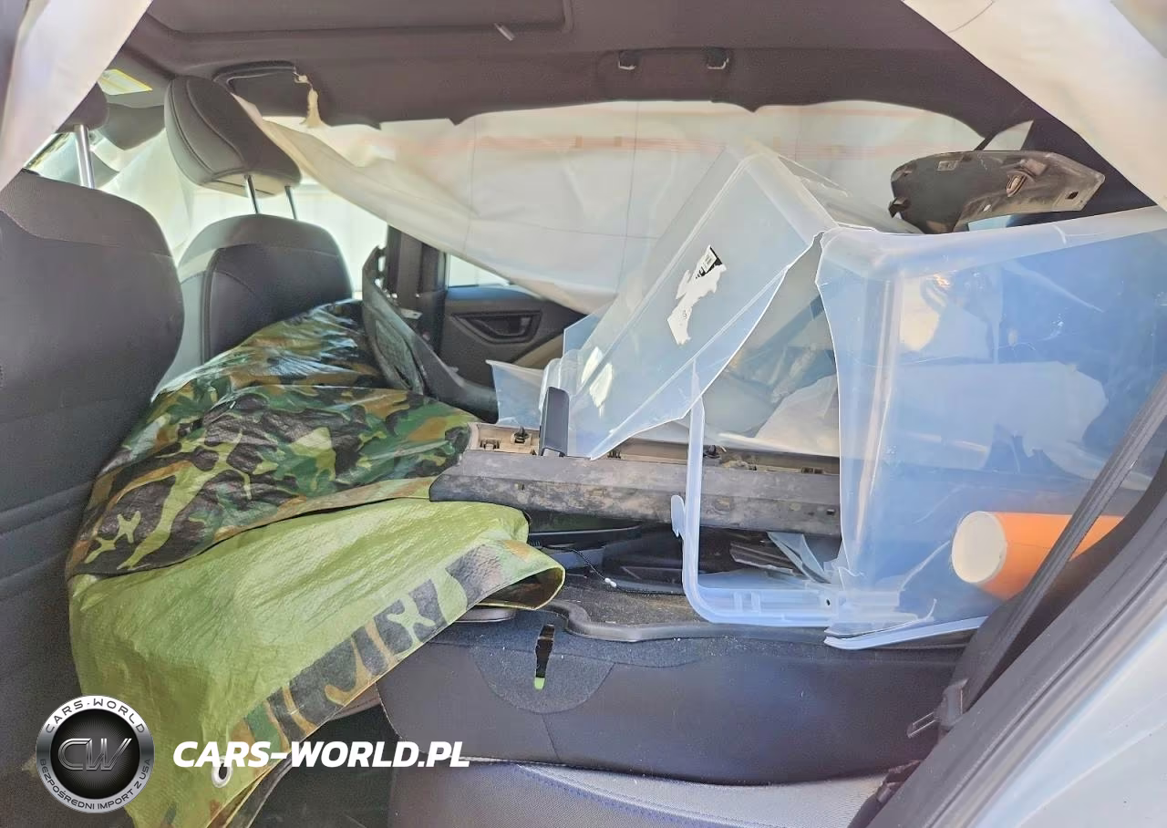 2025 Subaru Forester Premium VIN:JF2SLDDC6SH465304 - 11
