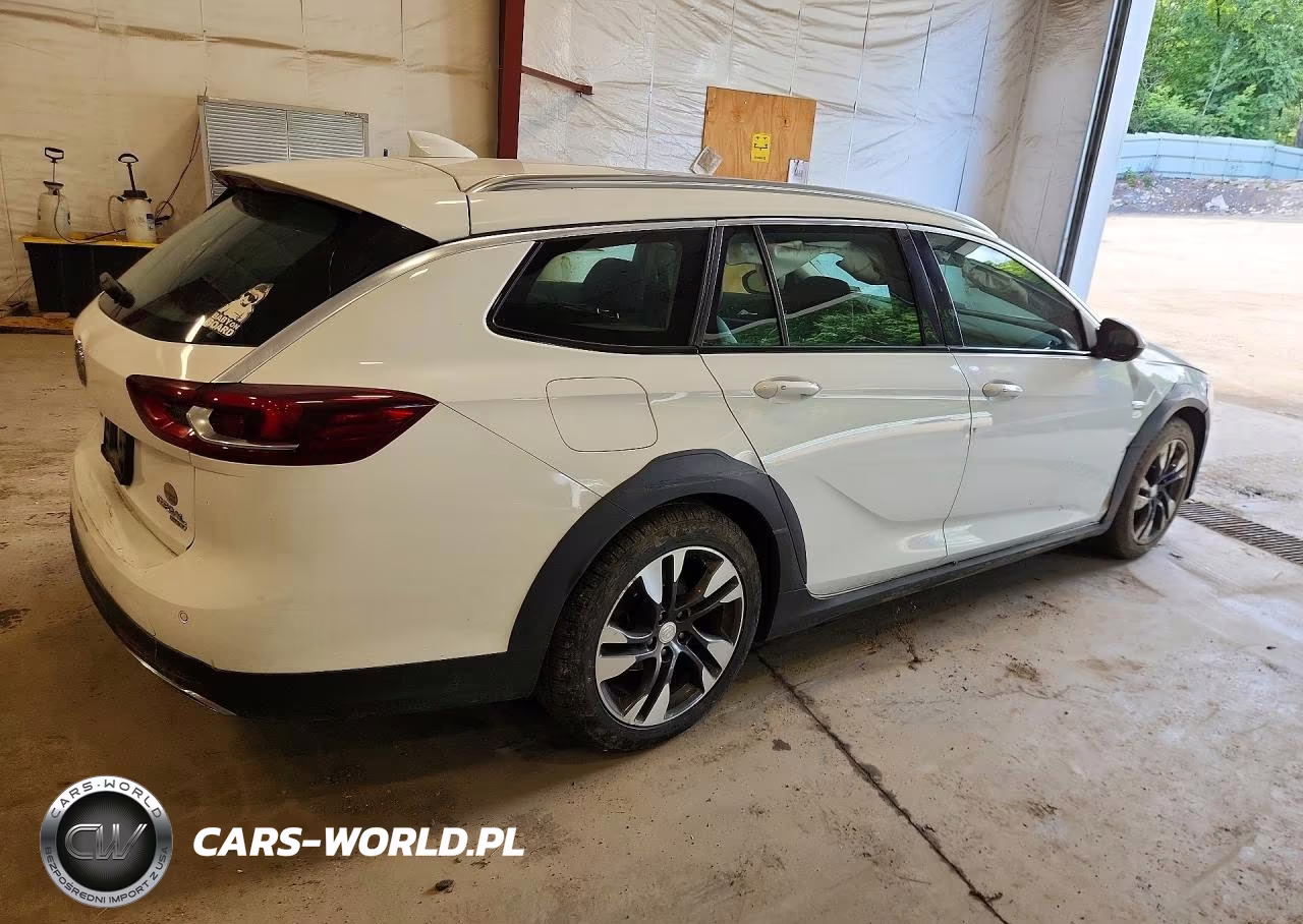 2018 Buick Regal Tourx Essence VIN:W04GV8SX8J1076080 - 3