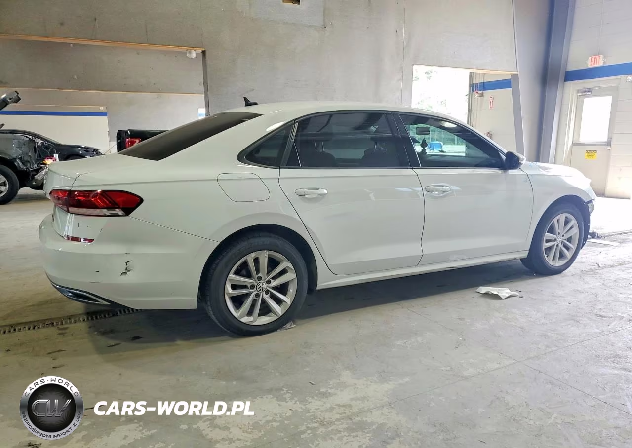 2021 Volkswagen Passat S VIN:1VWAA7A33MC006993 - 3