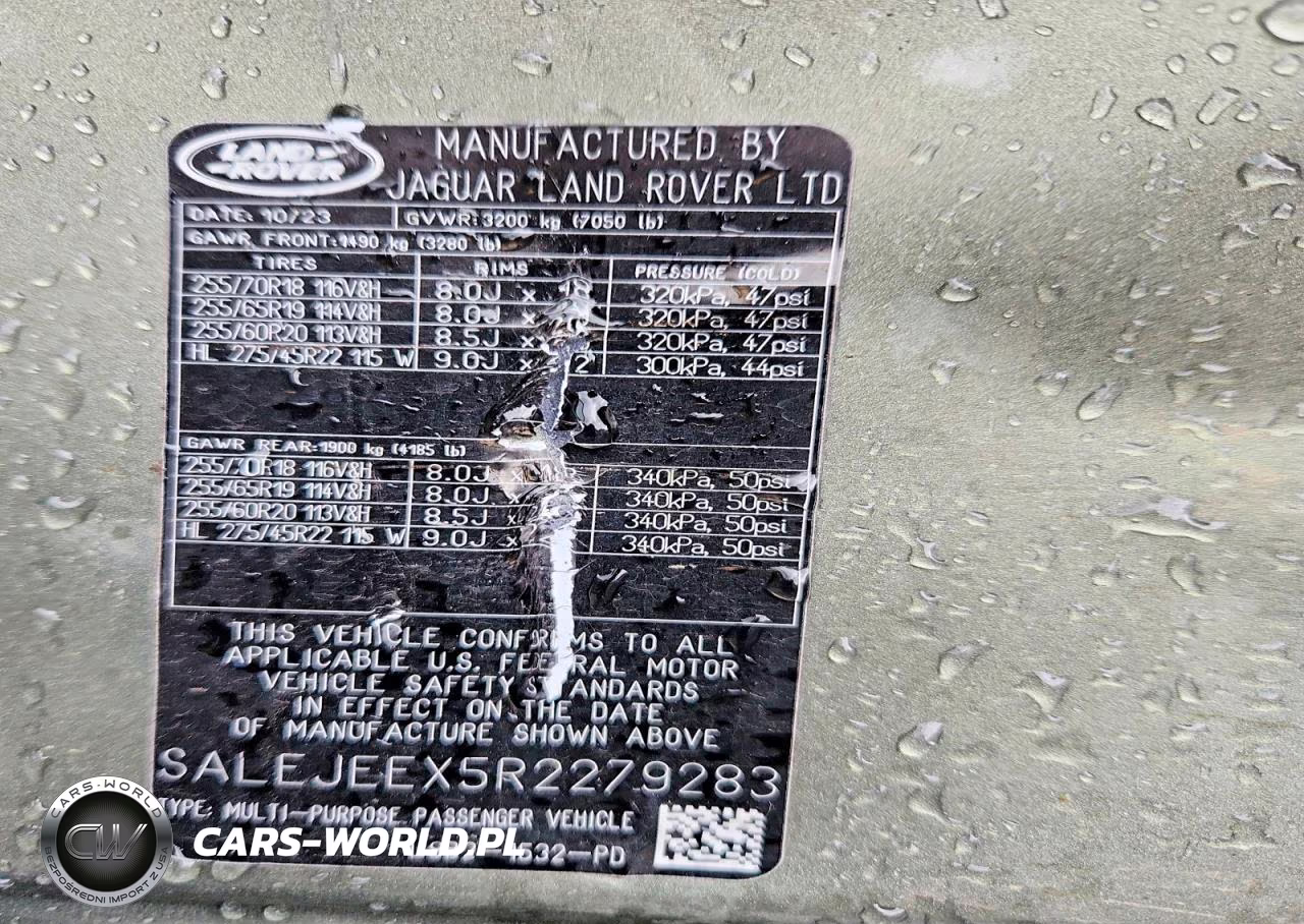 2024 Land Rover Defender 110 S VIN:SALEJEEX5R2279283 - 13