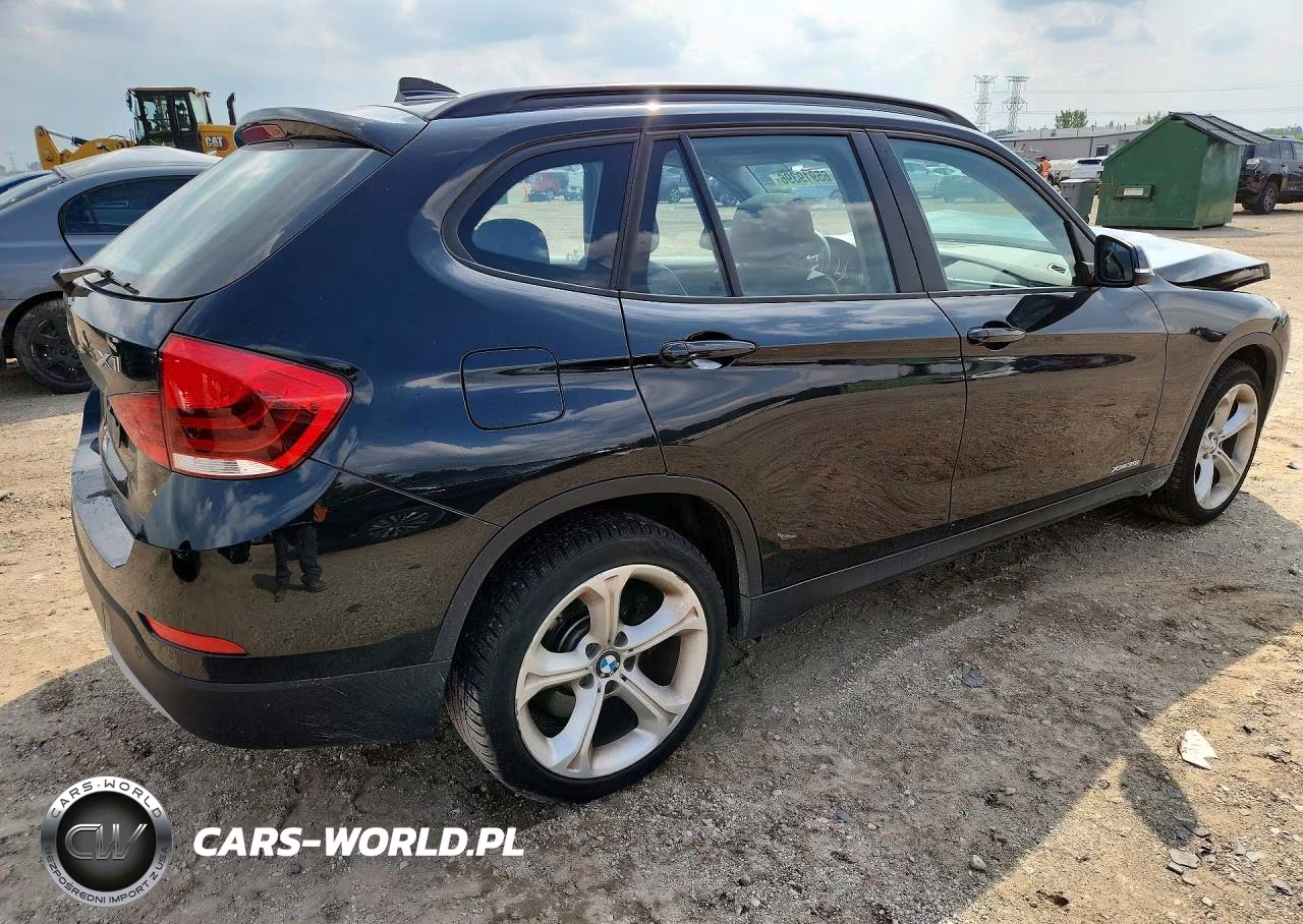 2013 BMW X1 xDrive35I VIN:WBAVM5C57DVV91092 - 3