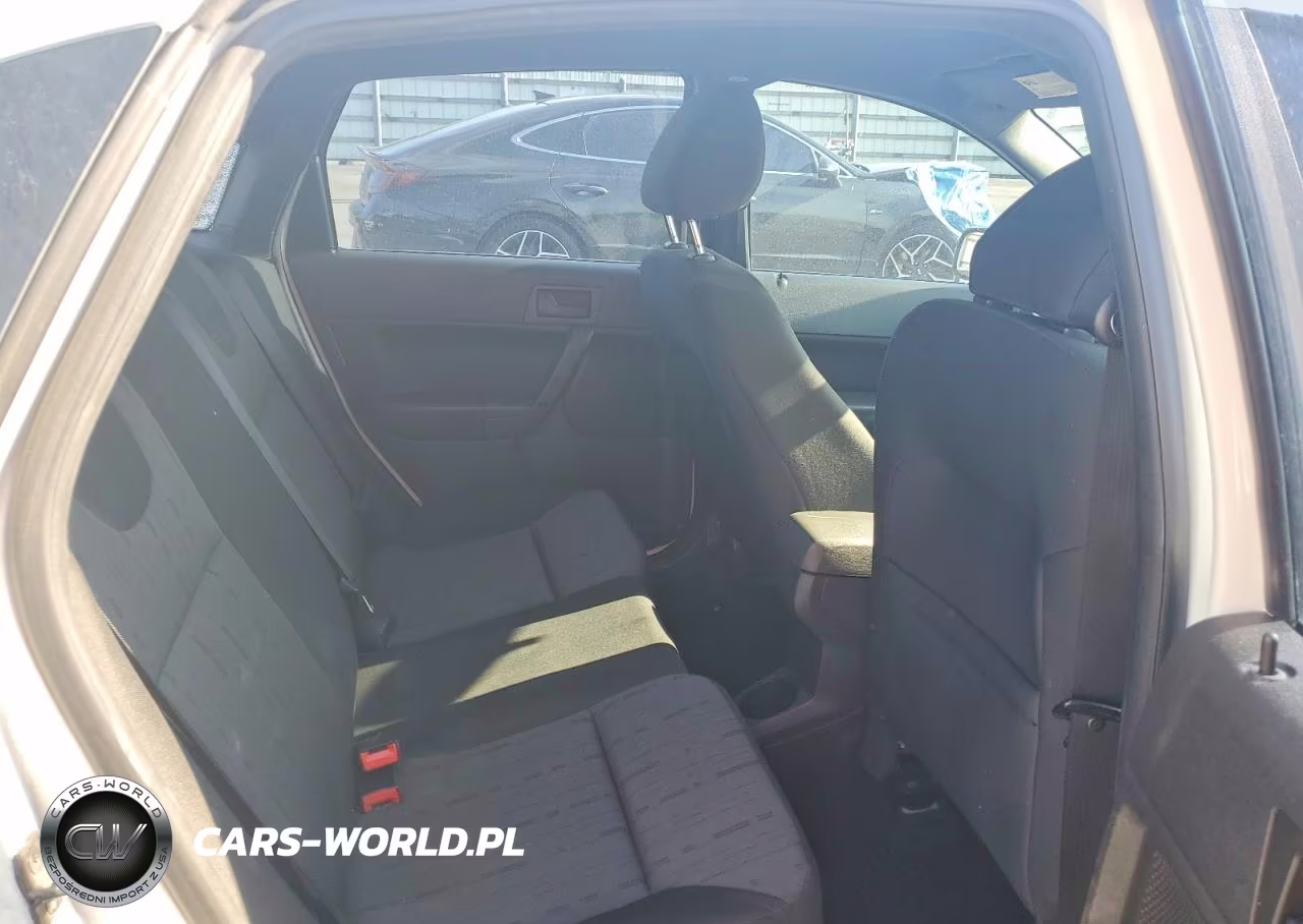 2009 Ford Focus Se VIN:1FAHP35N69W193680 - 10