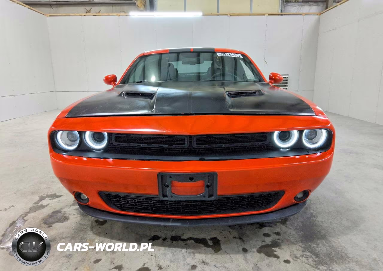 2017 Dodge Challenger Sxt VIN:2C3CDZAGXHH542803 - 5