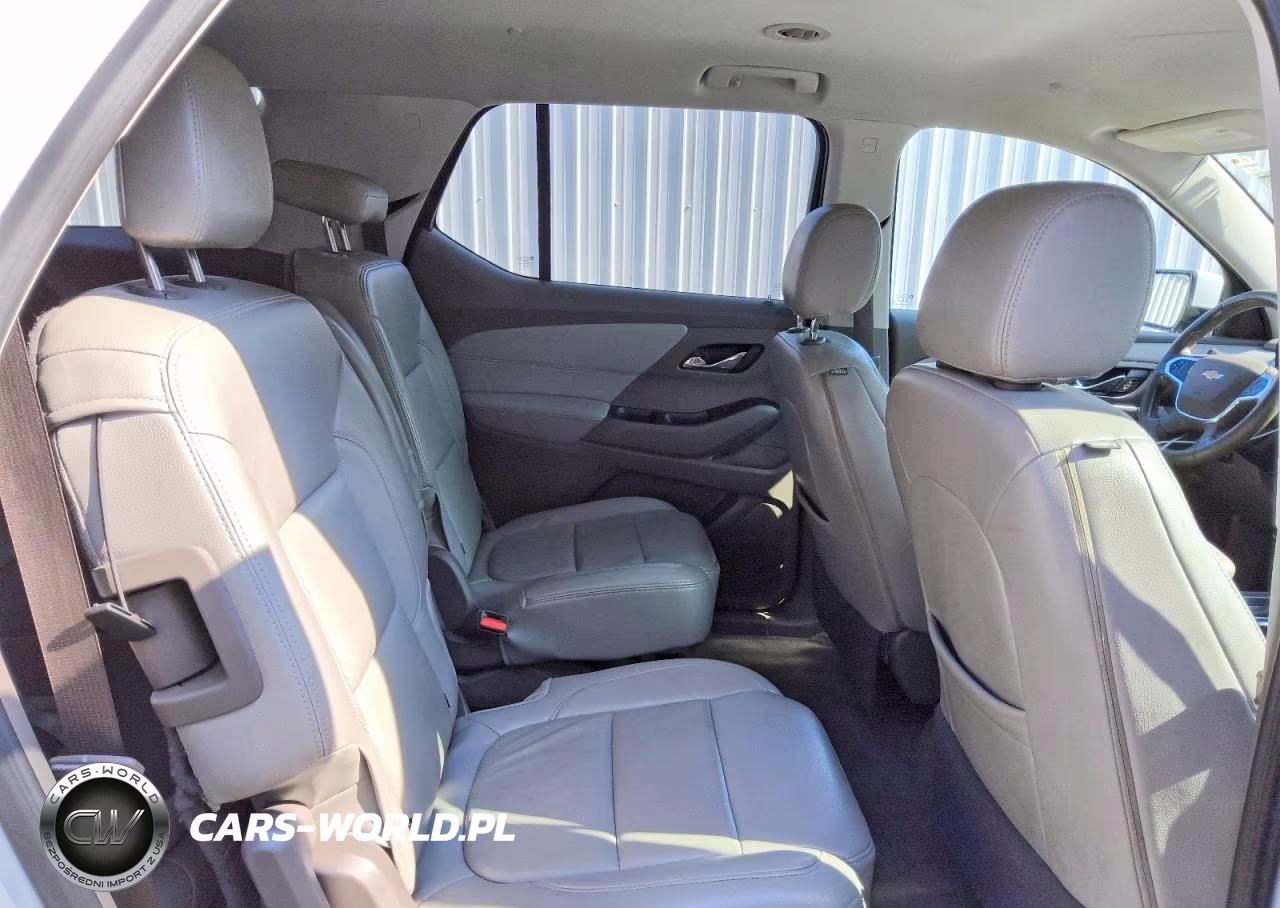 2018 Chevrolet Traverse Lt VIN:1GNERGKW8JJ104986 - 11