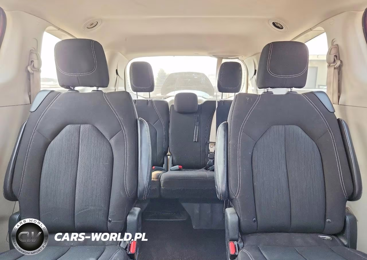 2022 Chrysler Voyager Lx VIN:2C4RC1CGXNR223124 - 10