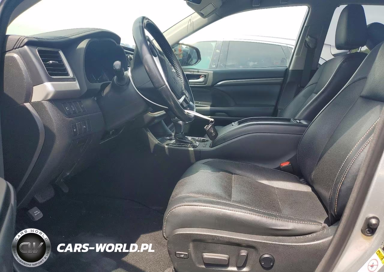 2018 Toyota Highlander Limited VIN:5TDDZRFH7JS826853 - 7