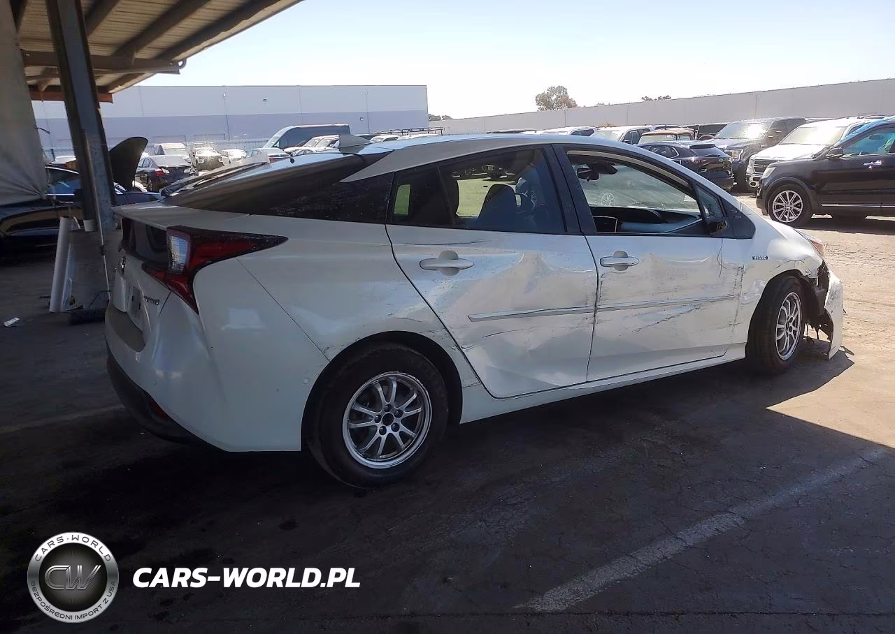 2019 Toyota Prius Le VIN:JTDKARFU7K3076255 - 3