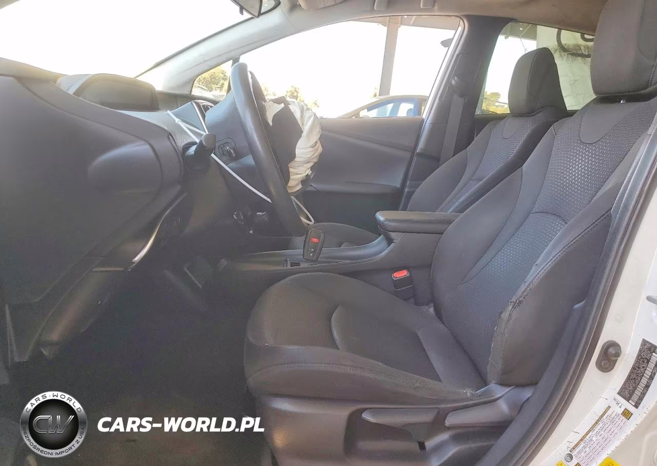 2019 Toyota Prius Le VIN:JTDKARFU7K3076255 - 7