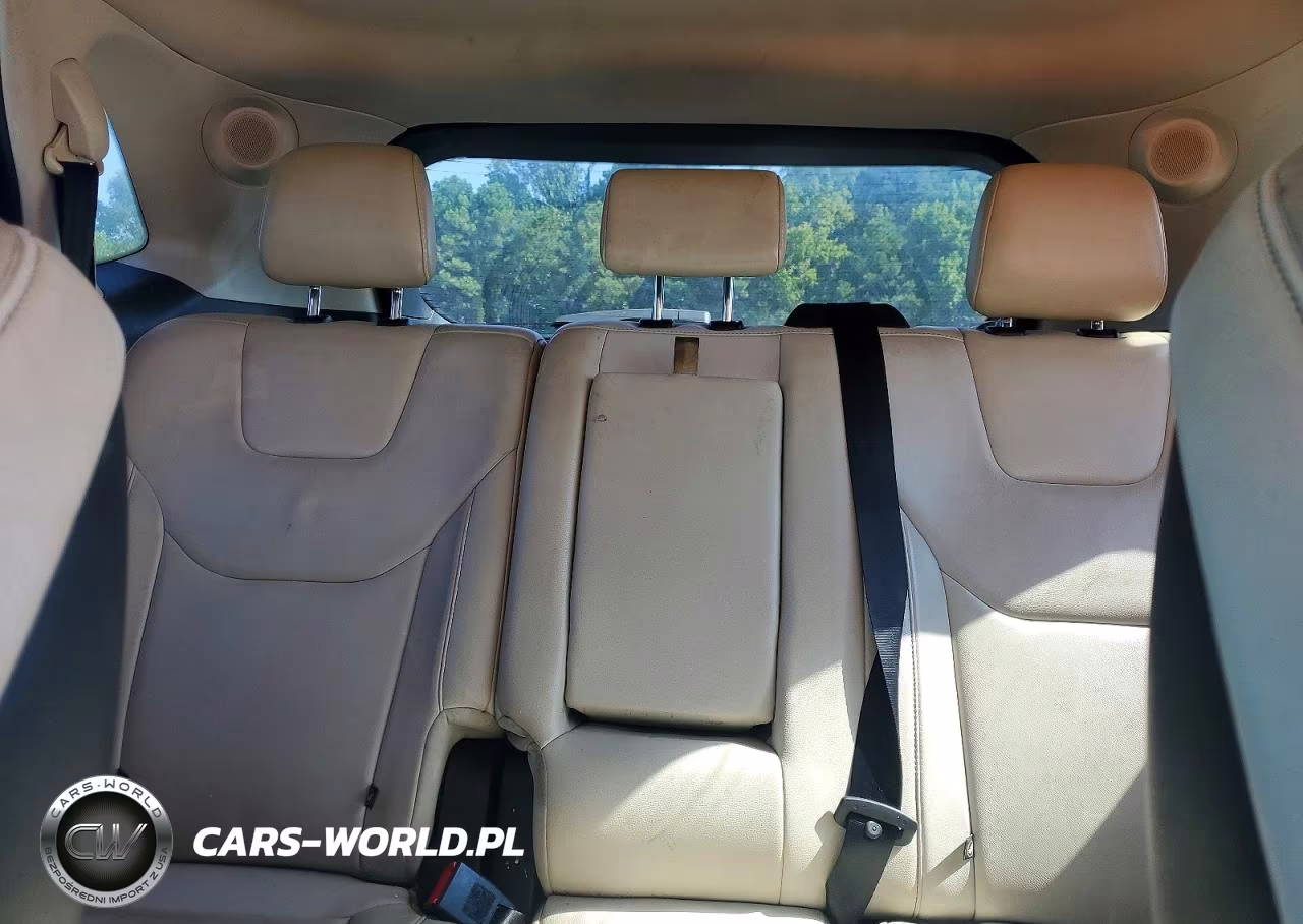 2018 Ford Edge Titanium VIN:2FMPK3K8XJBB70357 - 10