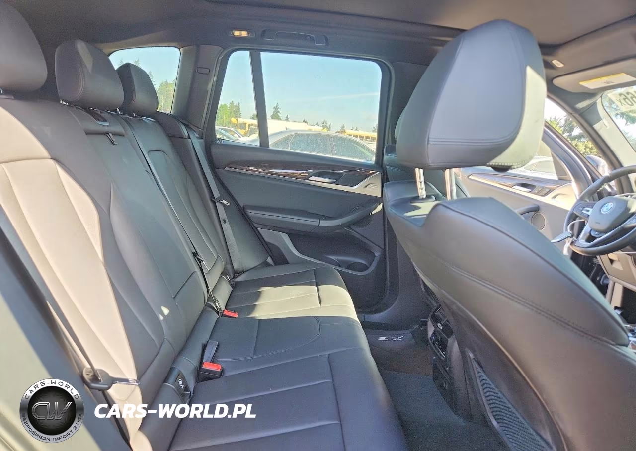 2018 BMW X3 xDrive30I VIN:5UXTR9C58JLC79374 - 11