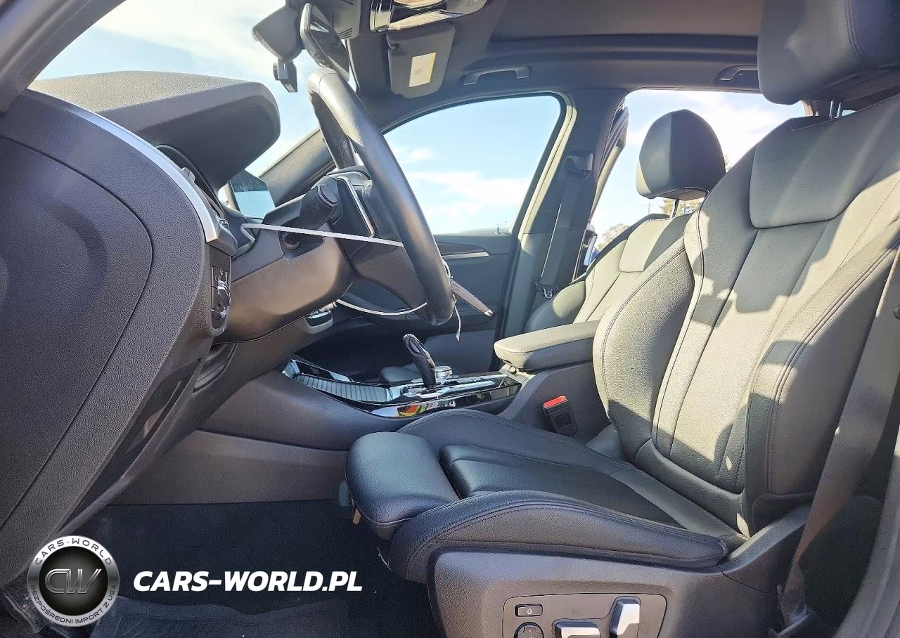 2018 BMW X3 xDrive30I VIN:5UXTR9C58JLC79374 - 7