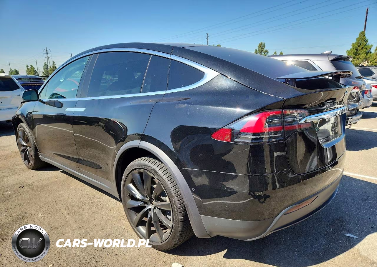 2020 Tesla Model X VIN:5YJXCAE24LF247579 - 2