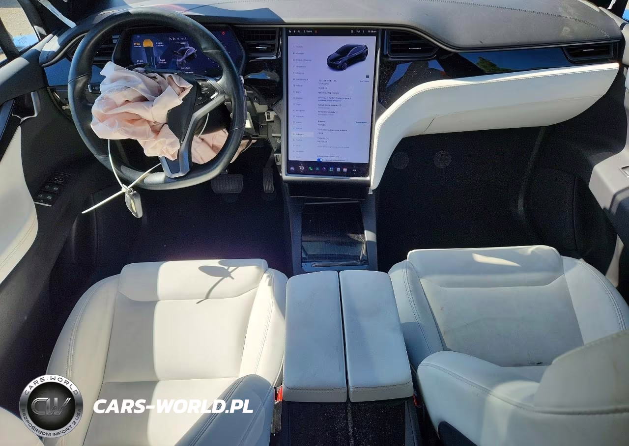 2020 Tesla Model X VIN:5YJXCAE24LF247579 - 8
