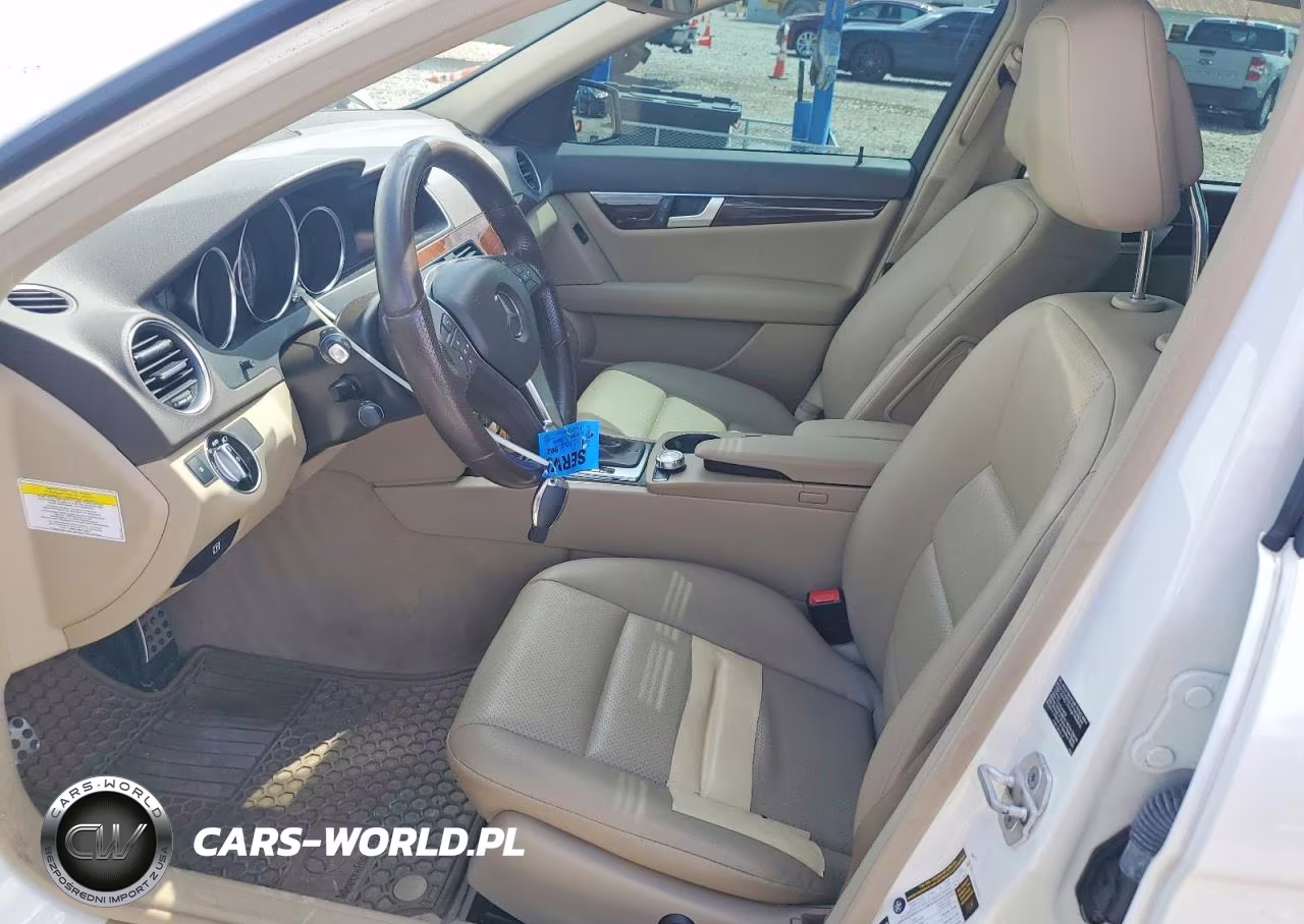 2014 Mercedes-Benz C 300 4Matic VIN:WDDGF8AB1EG236740 - 7