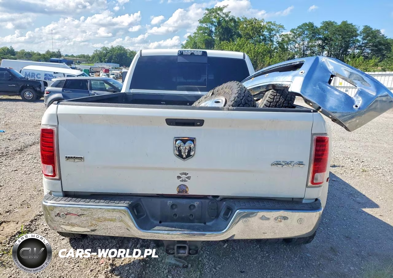 2017 Ram 3500 Laramie VIN:3C63RRML5HG597429 - 6