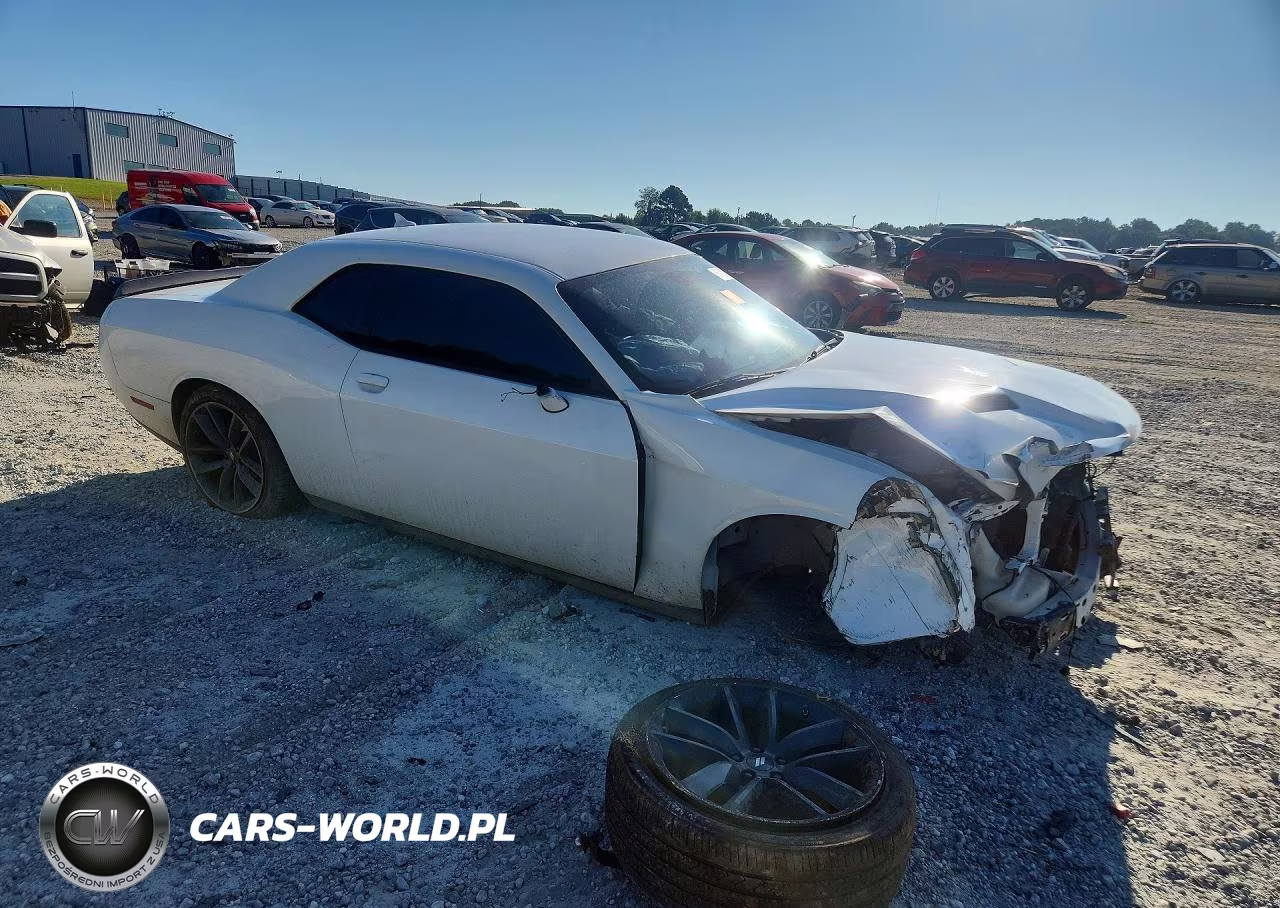 2017 Dodge Challenger Sxt VIN:2C3CDZAG5HH573960 - 4