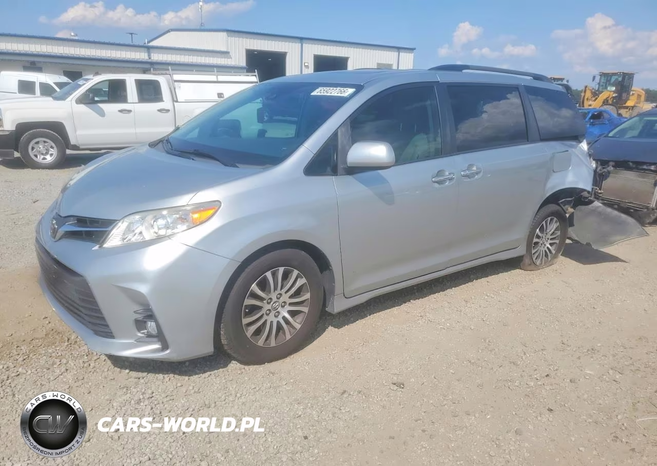 2020 Toyota Sienna Xle 8-Passenger