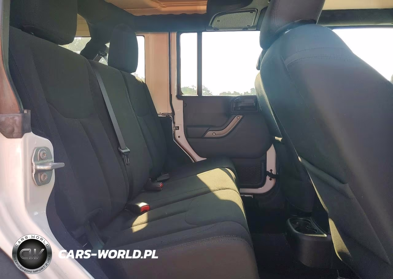 2017 Jeep Wrangler Unlimited Sport VIN:1C4BJWDGXHL685179 - 11