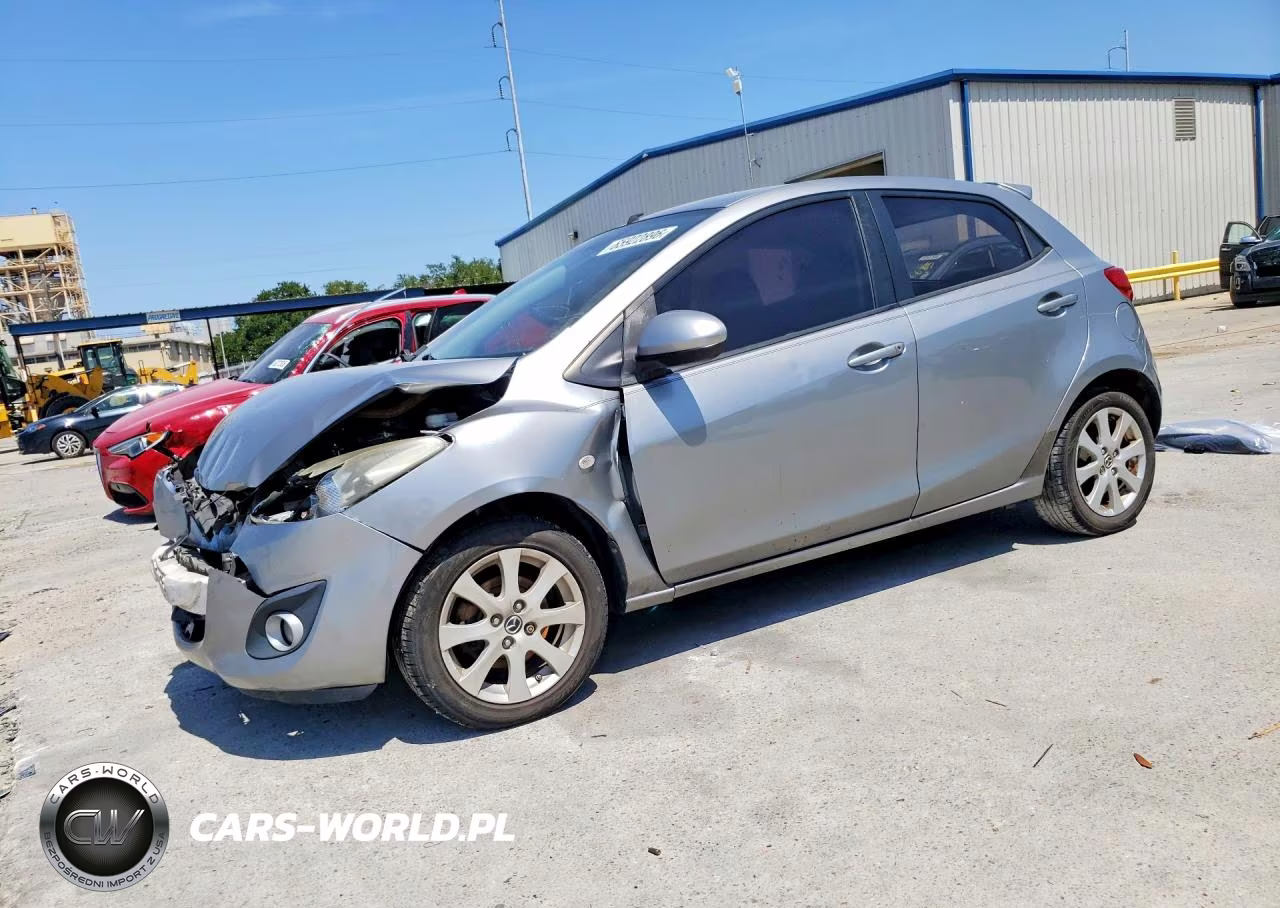 2014 Mazda Mazda2 Touring – zdjęcie 1 z 13