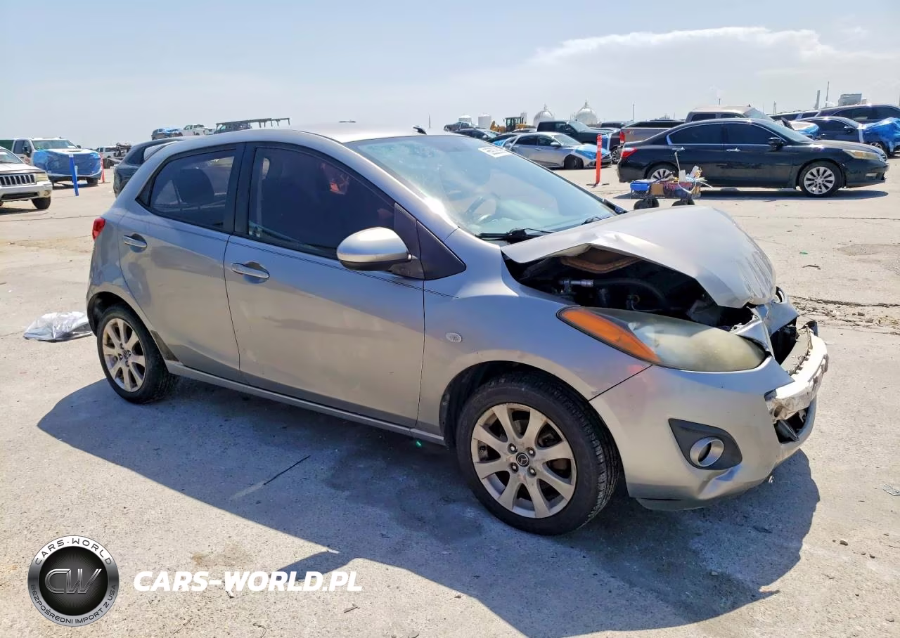 2014 Mazda Mazda2 Touring VIN:JM1DE1LY4E0177958 - 4