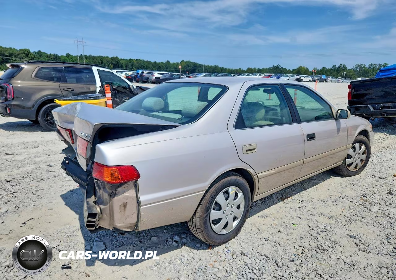 2001 Toyota Camry Ce VIN:4T1BG22K11U117638 - 3