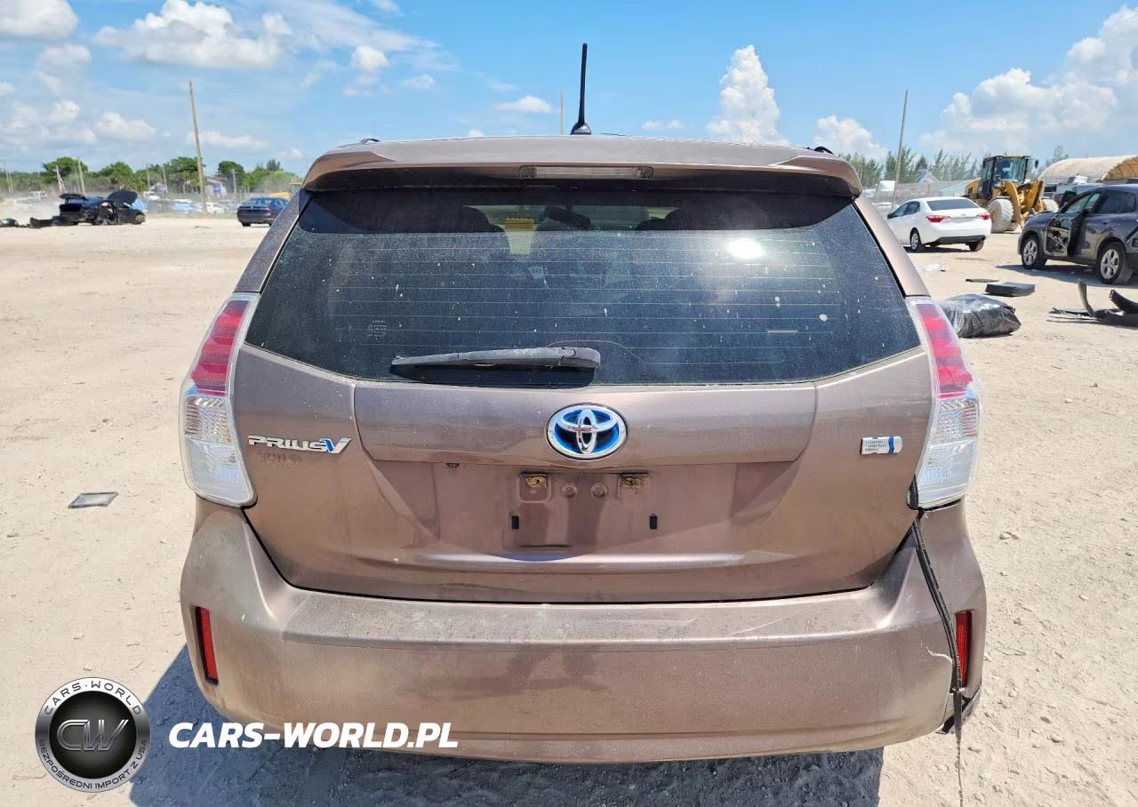 2017 Toyota Prius V Two VIN:JTDZN3EU4HJ056521 - 6