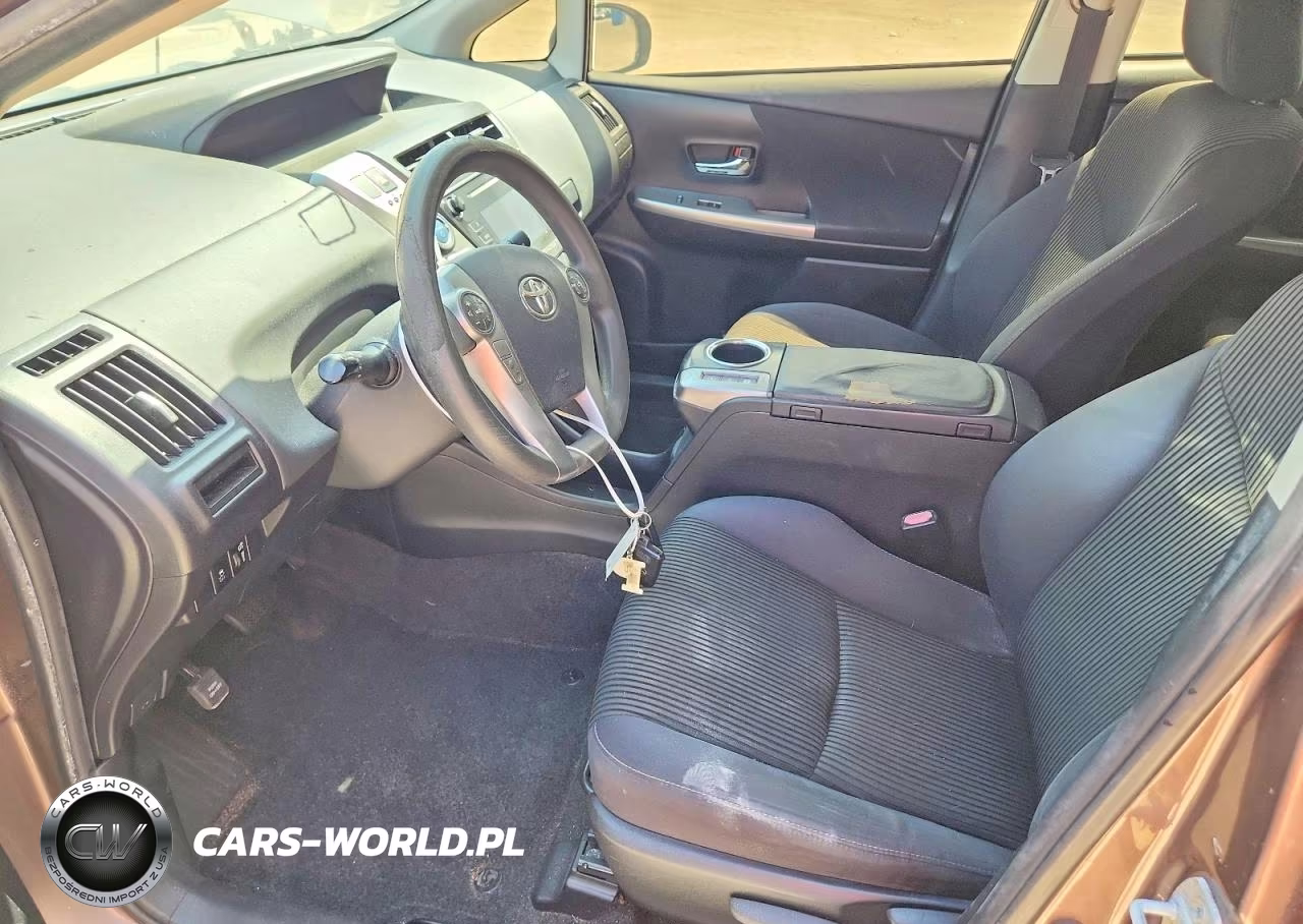 2017 Toyota Prius V Two VIN:JTDZN3EU4HJ056521 - 7