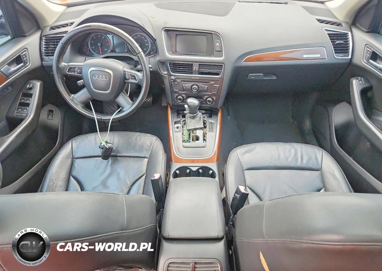 2010 Audi Q5 Premium Plus VIN:WA1LKAFP2AA030513 - 8