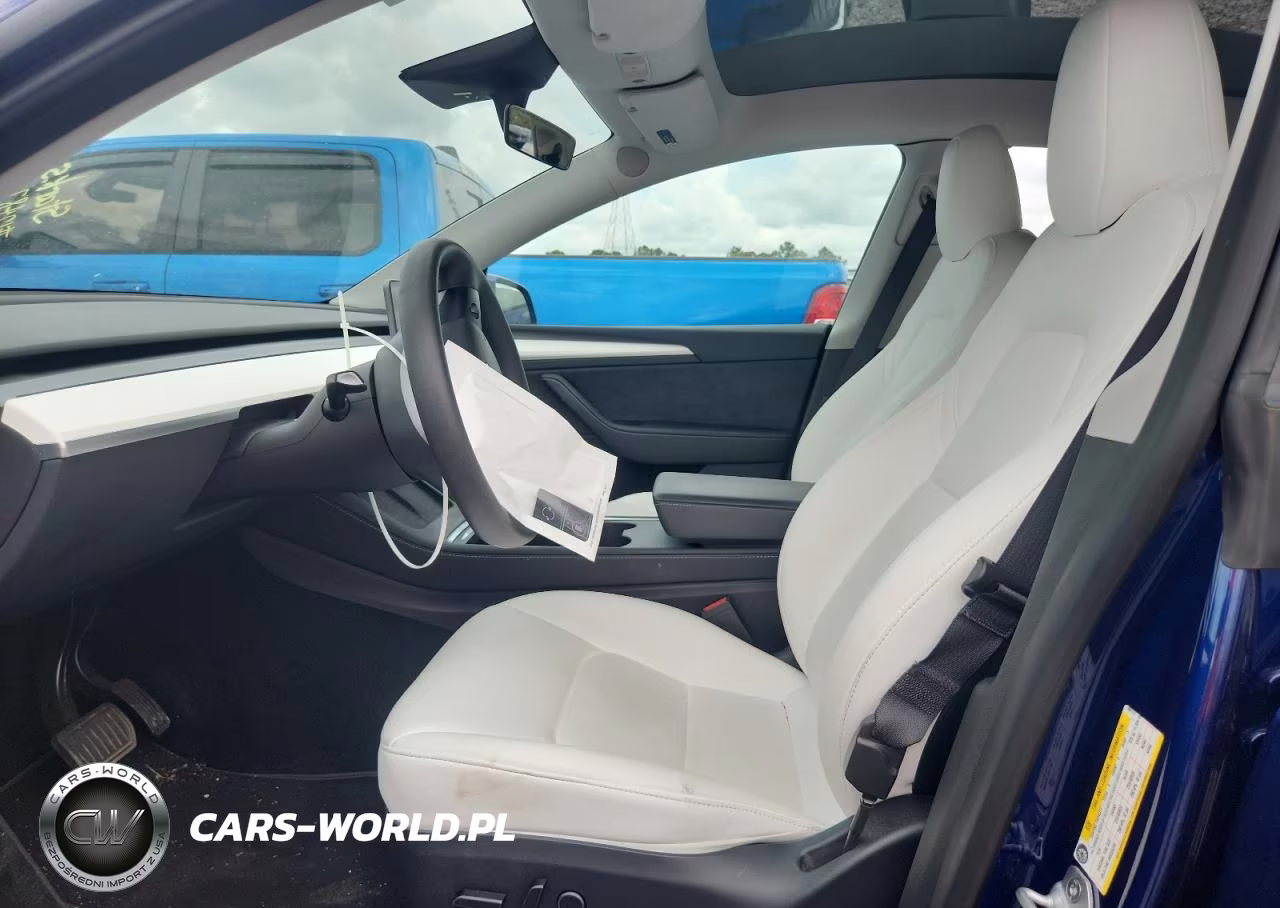 2023 Tesla Model Y VIN:7SAYGDEE1PA080723 - 7