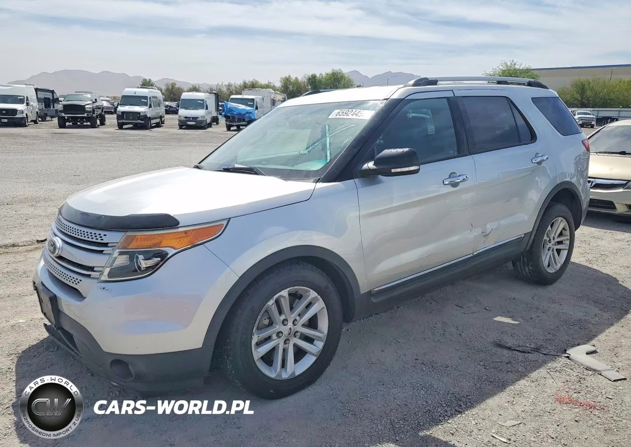 2015 Ford Explorer Xlt – zdjęcie 1 z 13