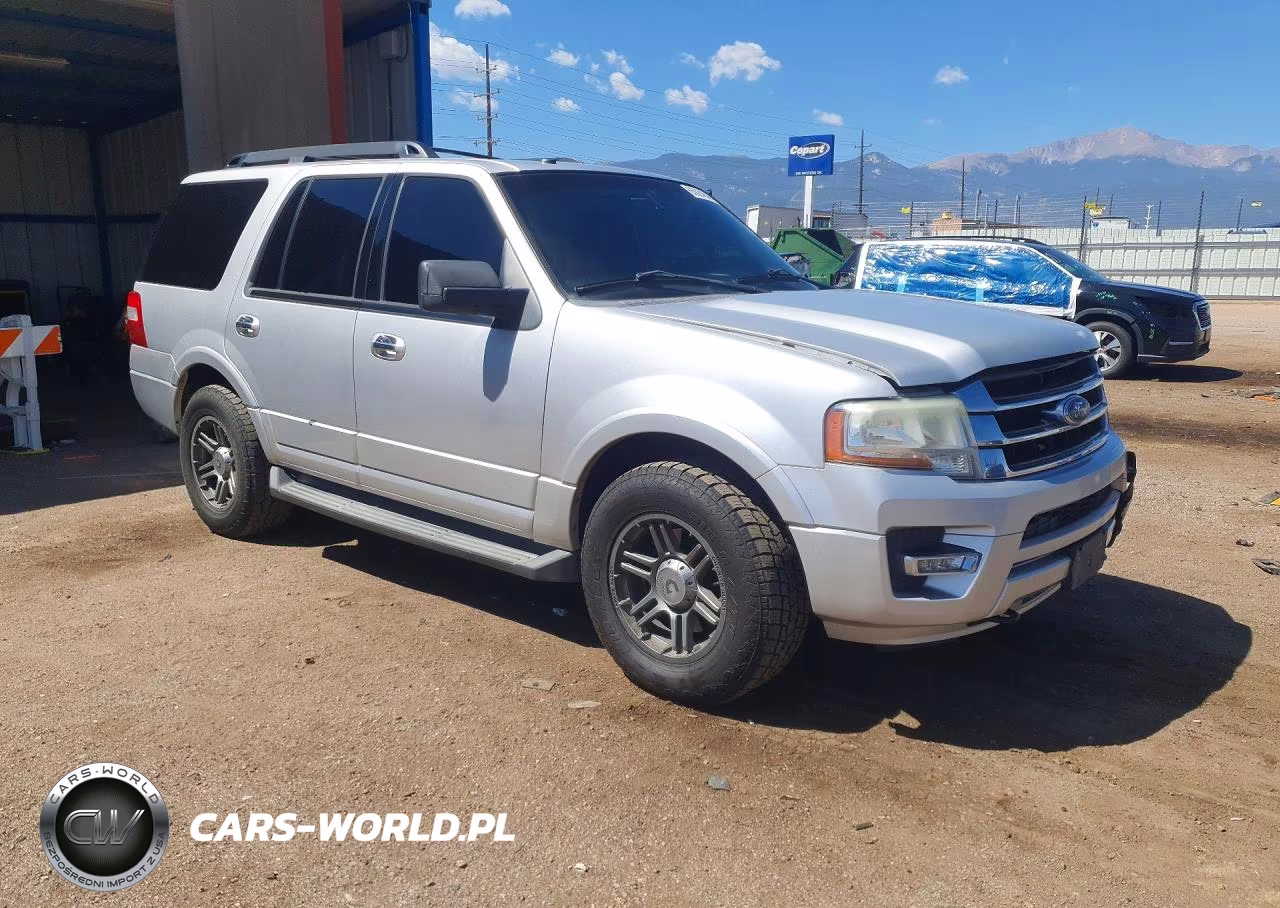 2015 Ford Expedition Xlt VIN:1FMJU1JT8FEF04746 - 4