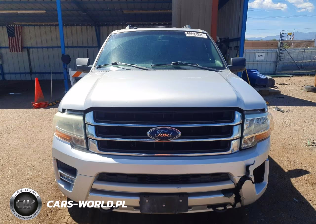 2015 Ford Expedition Xlt VIN:1FMJU1JT8FEF04746 - 5