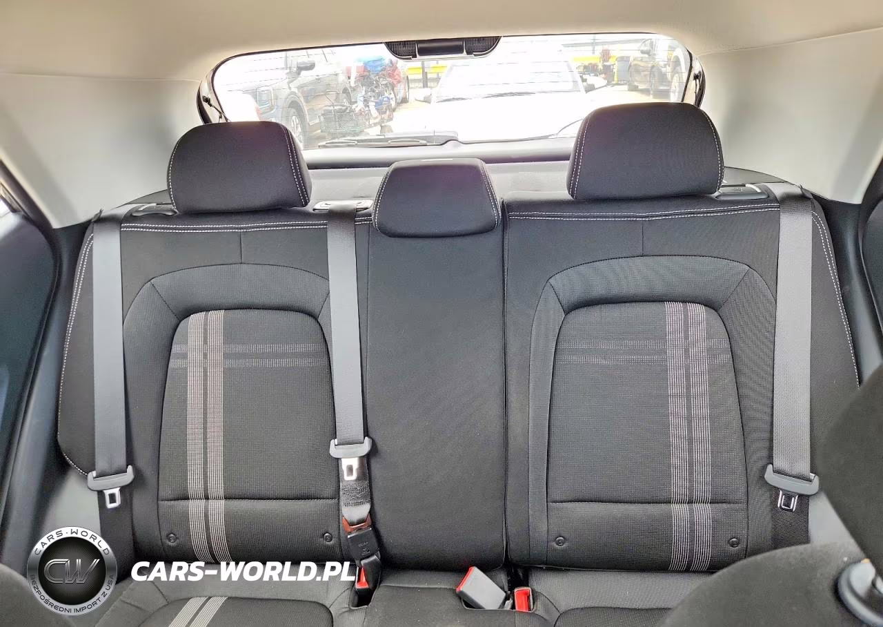 2026 Hyundai Venue Sel VIN:KMHRC8A33TU470103 - 10