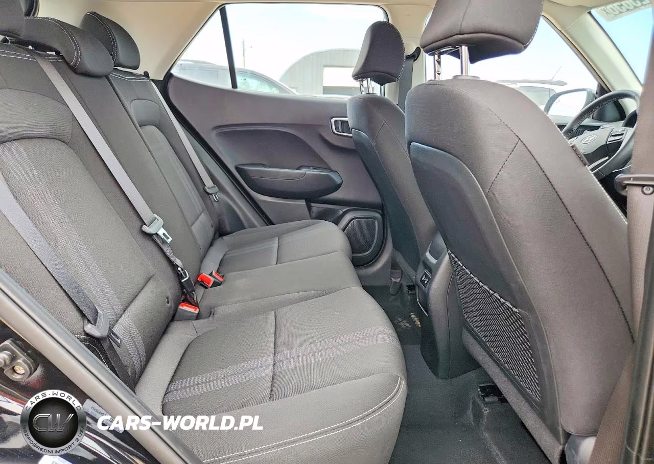 2026 Hyundai Venue Sel VIN:KMHRC8A33TU470103 - 11