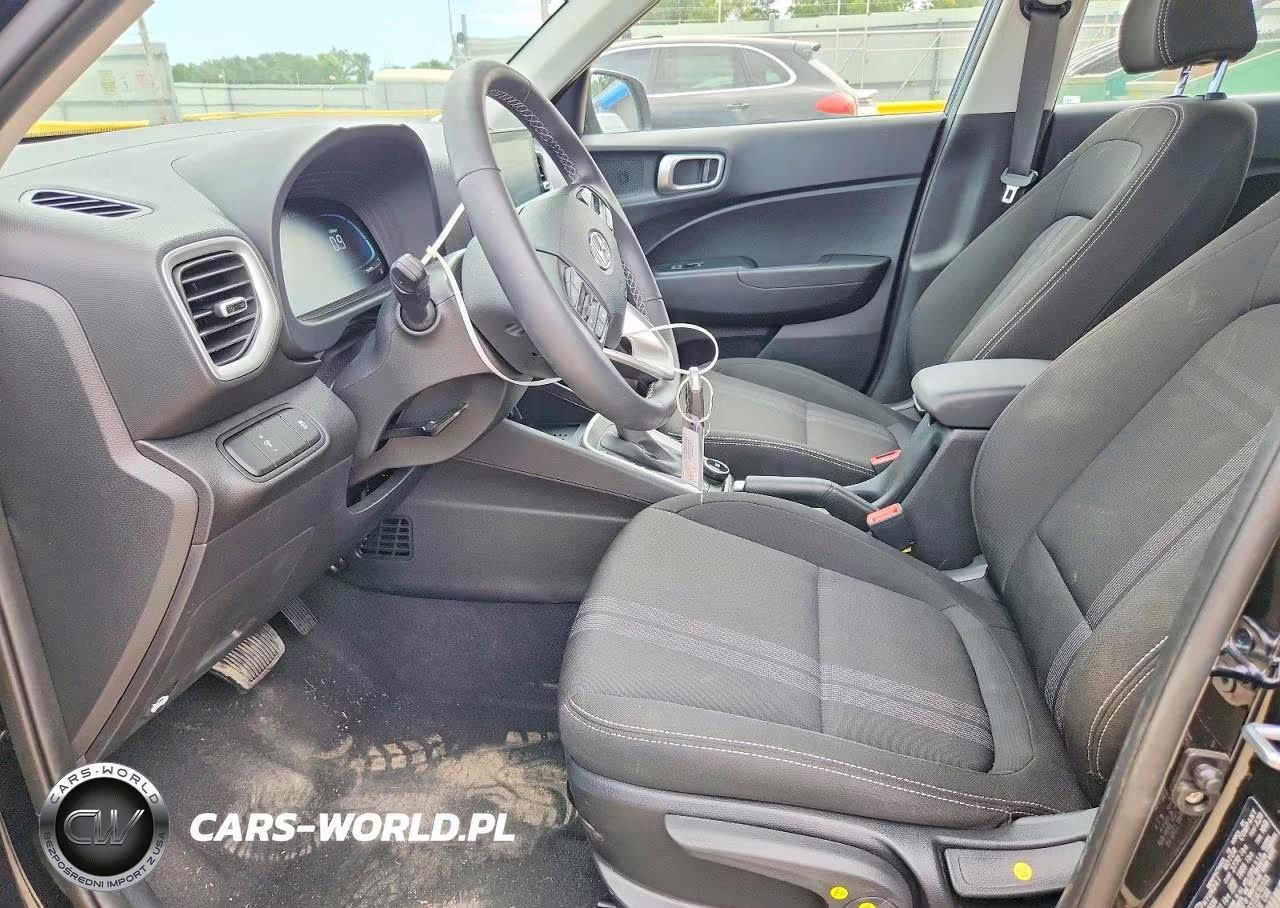2026 Hyundai Venue Sel VIN:KMHRC8A33TU470103 - 7