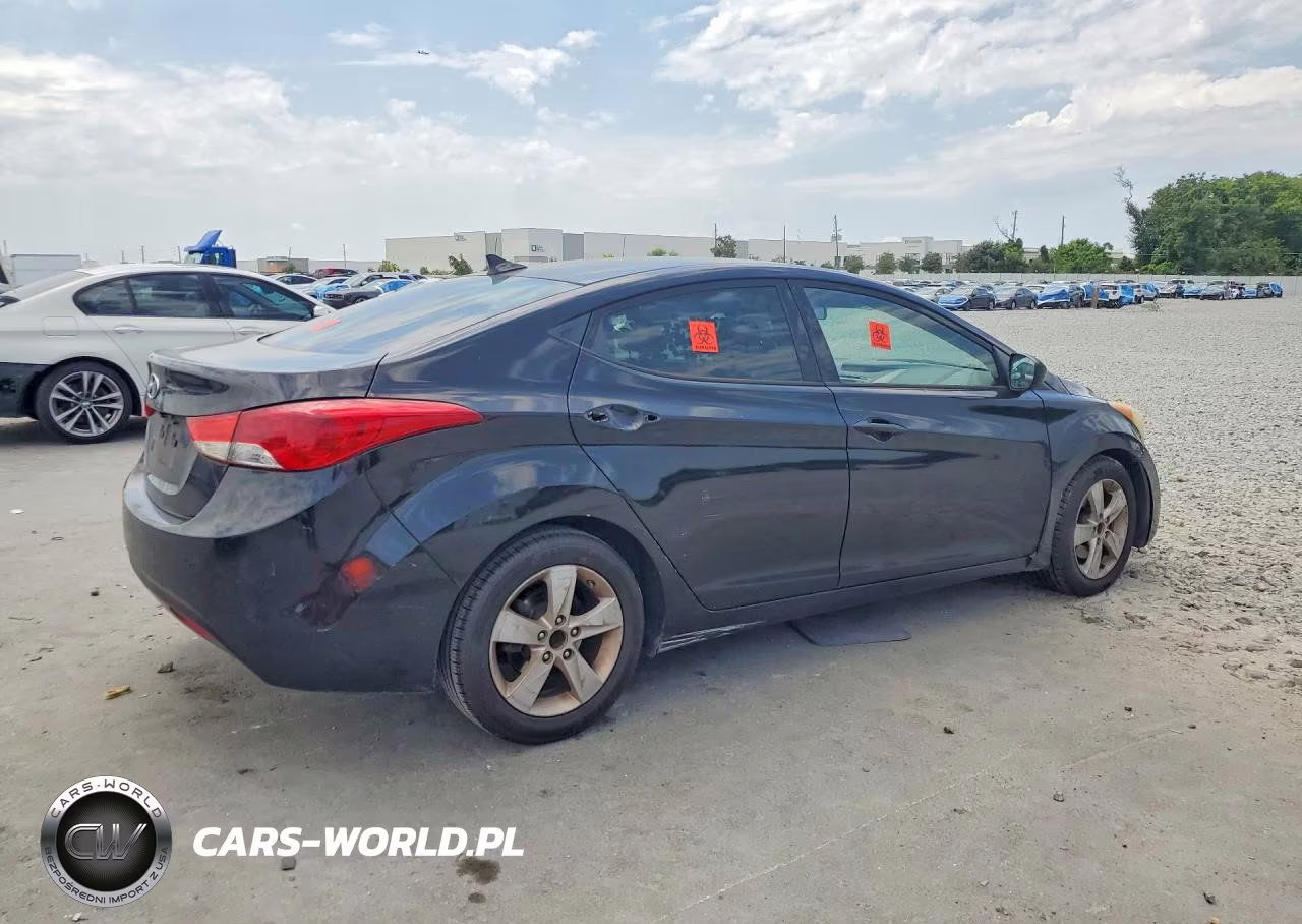 2013 Hyundai Elantra Gls VIN:5NPDH4AE9DH254312 - 3