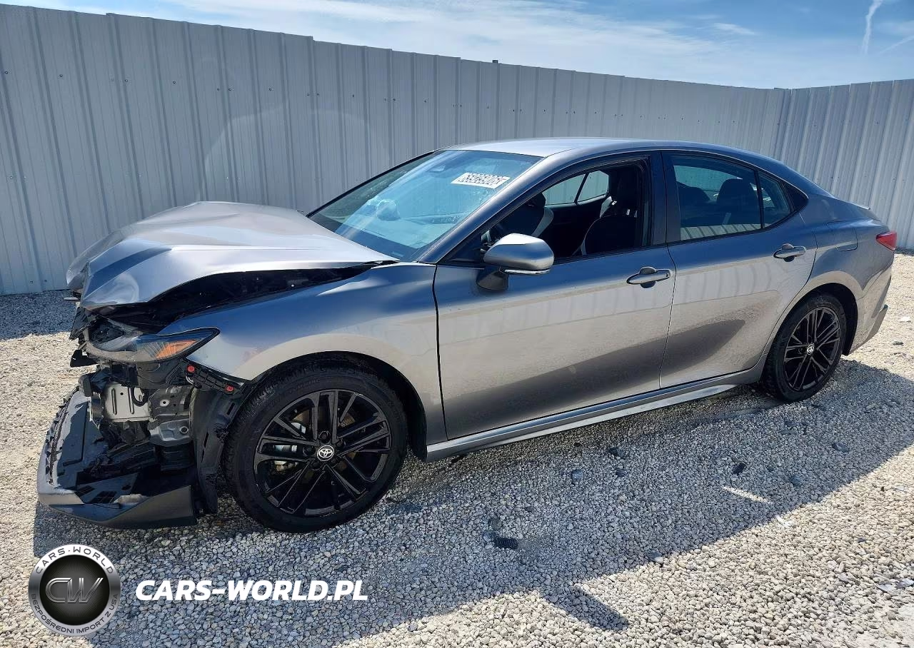 2025 Toyota Camry Se – zdjęcie 1 z 12