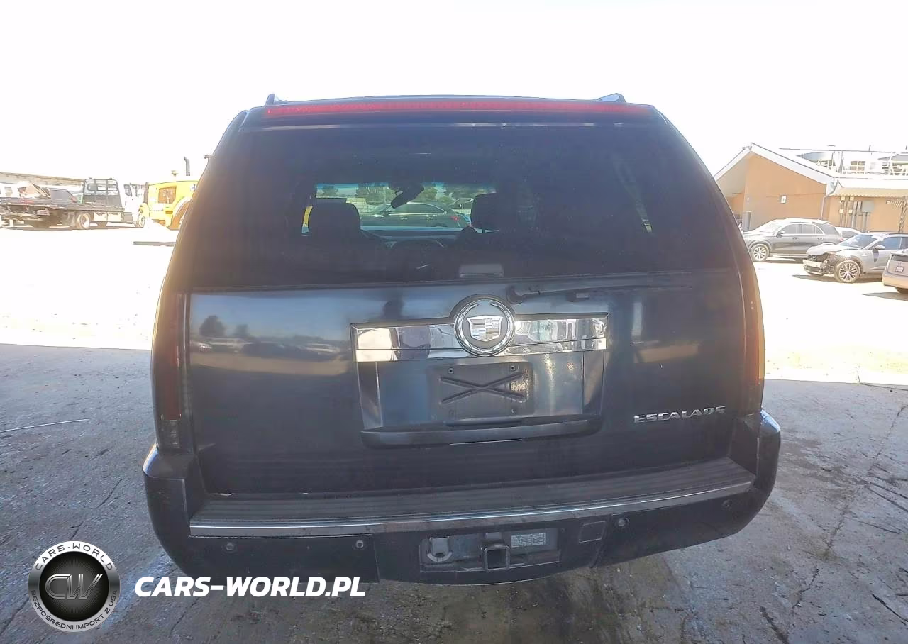 2007 Cadillac Escalade Luxury VIN:1GYEC63827R392755 - 6
