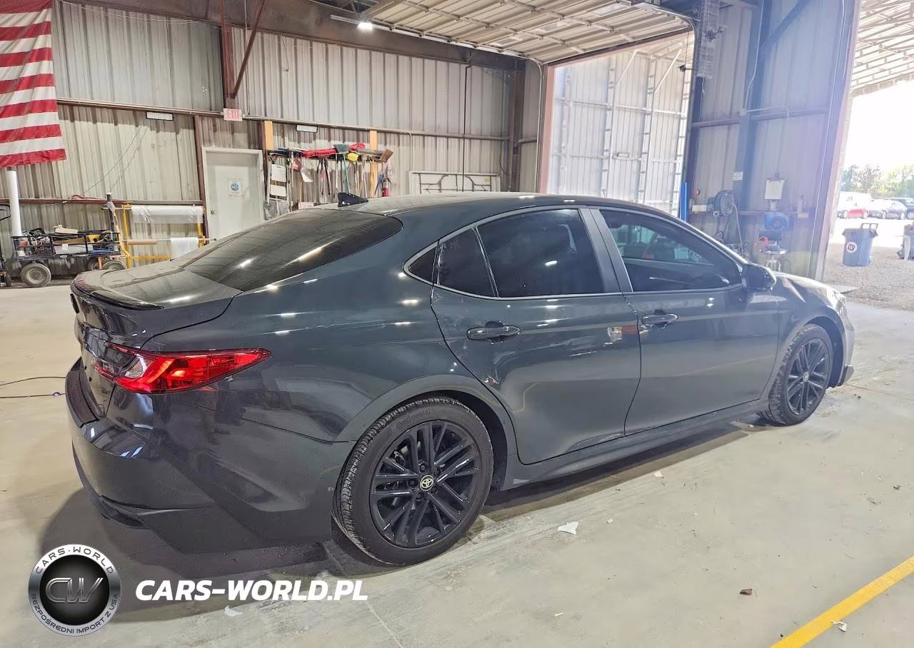 2026 Toyota Camry Se VIN:4T1DAACKXTU715765 - 3