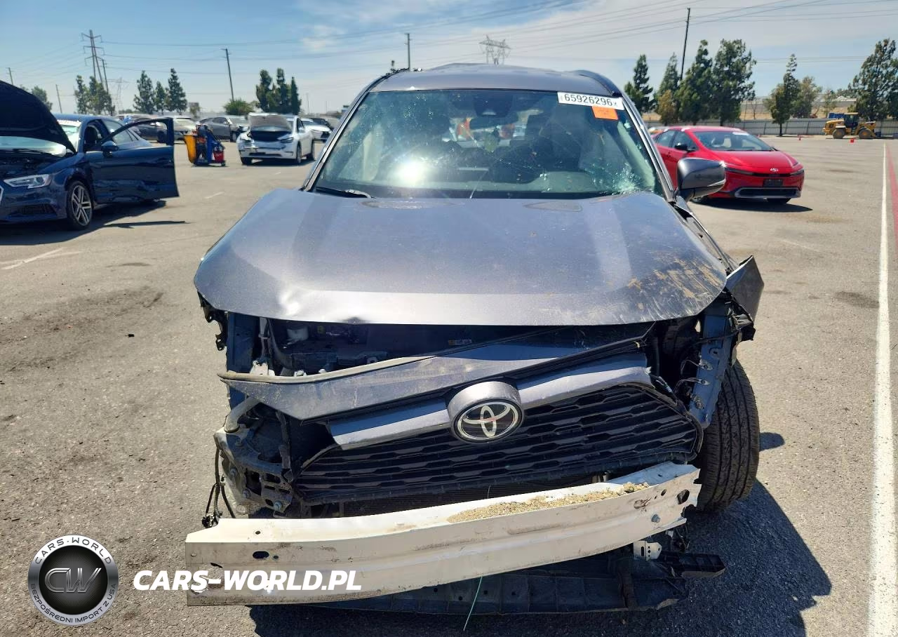 2022 Toyota Rav4 Xle VIN:2T3W1RFV4NC178898 - 5