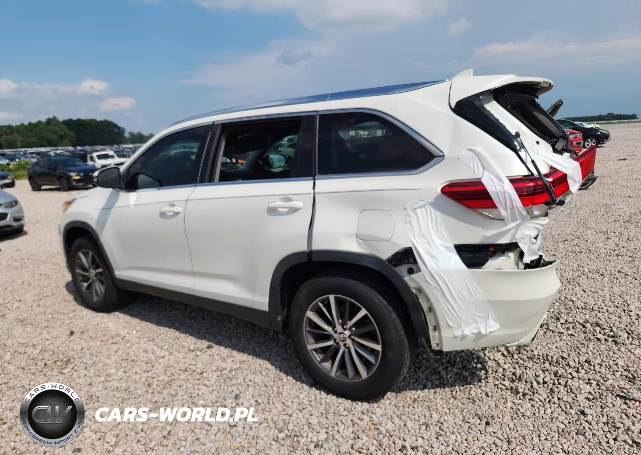 2019 Toyota Highlander Xle VIN:5TDKZRFH0KS569849 - 2