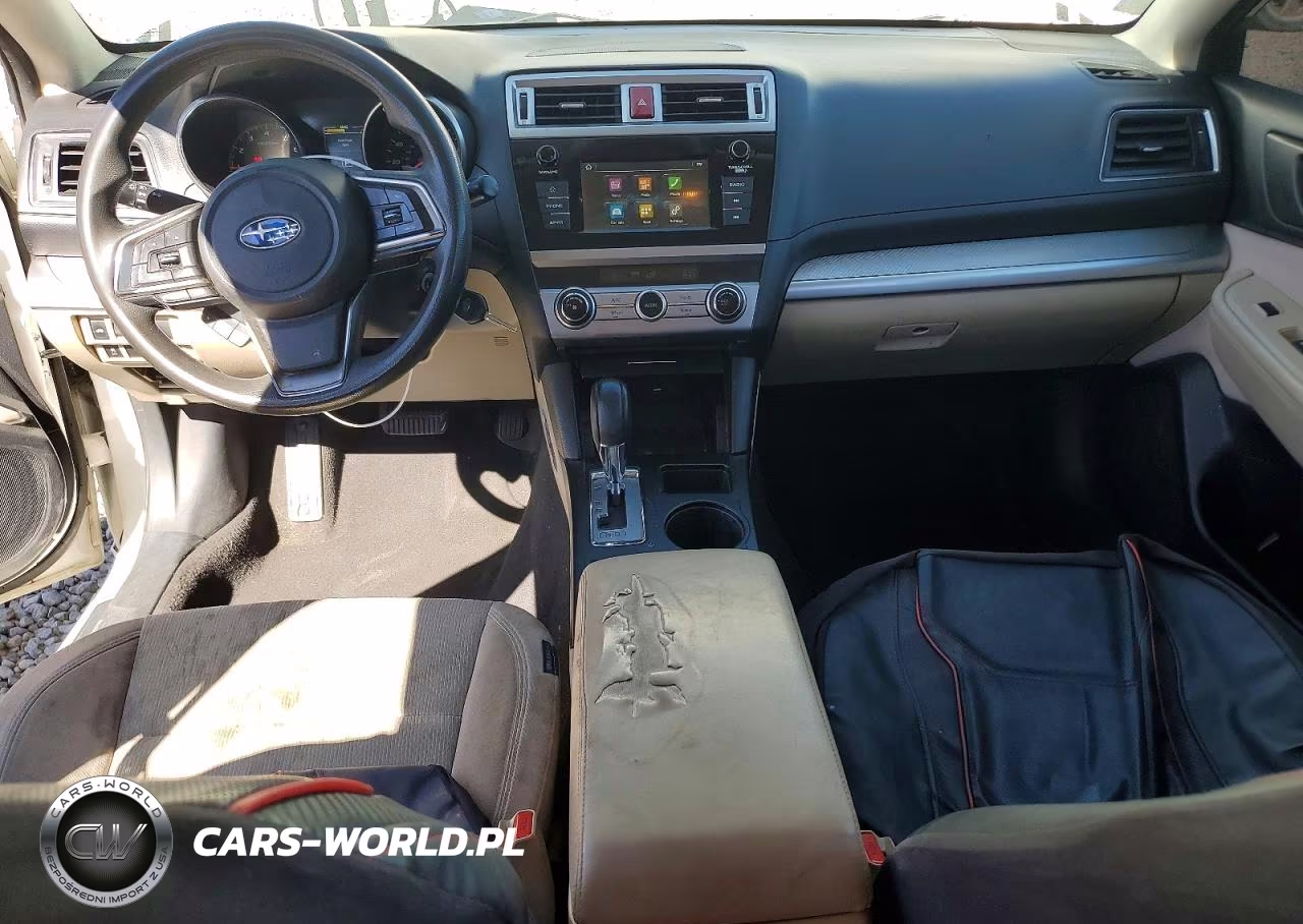 2018 Subaru Legacy 2.5I VIN:4S3BNAB63J3029039 - 8